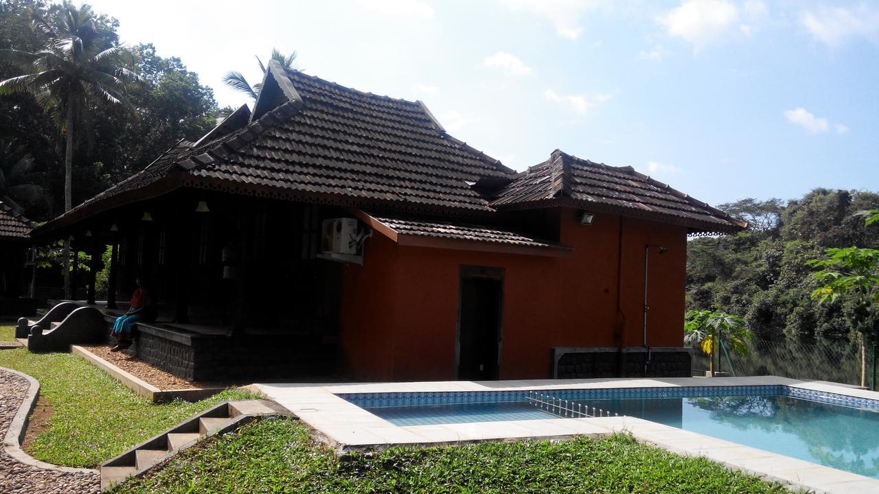 7Th Heaven Resorts Kochi Eksteriør bilde